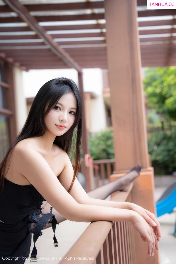   [XiuRen]高清写真图 2024.09.23 No.9191 奶茹 黑丝美腿第16张图片